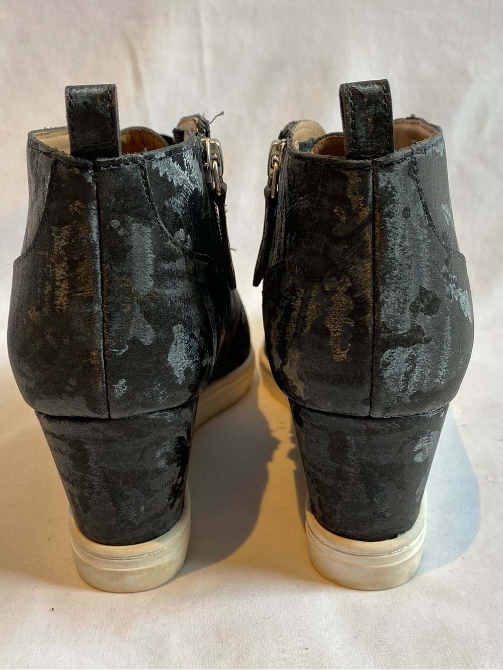 Linea Paolo Felicia Black Velvet Hidden Wedge Sneakers, Size 7.5 - Picture 4 of 7